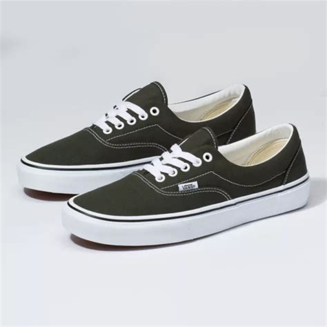 famous vans shoes for girls.